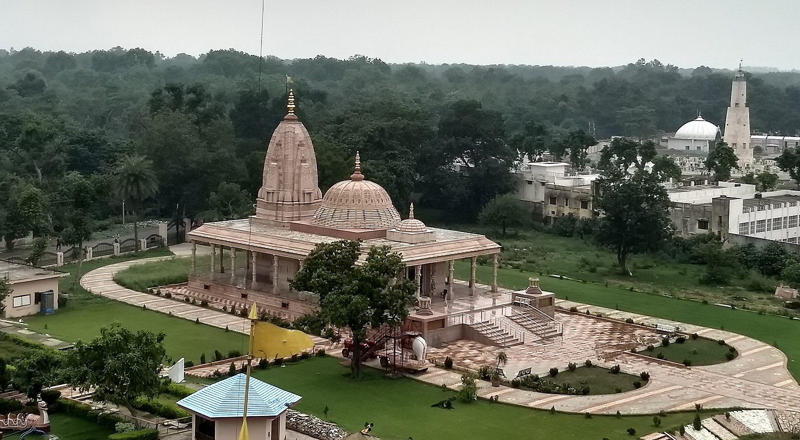Mahavir Jinalya inside Kailash Parvat Rachna at Hastinapur Jain Mandir