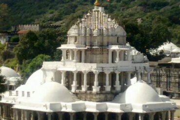 Parshvanatha Chaumukha Temple Dilwara Jain Temple Mount Abu