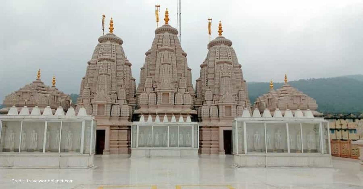 Shikharji Jain Temple Architecture