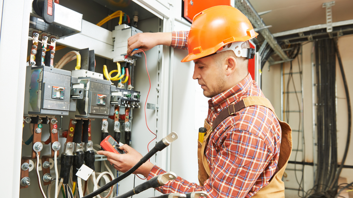 Electrician - Best Paying Jobs in Public Utilities in US