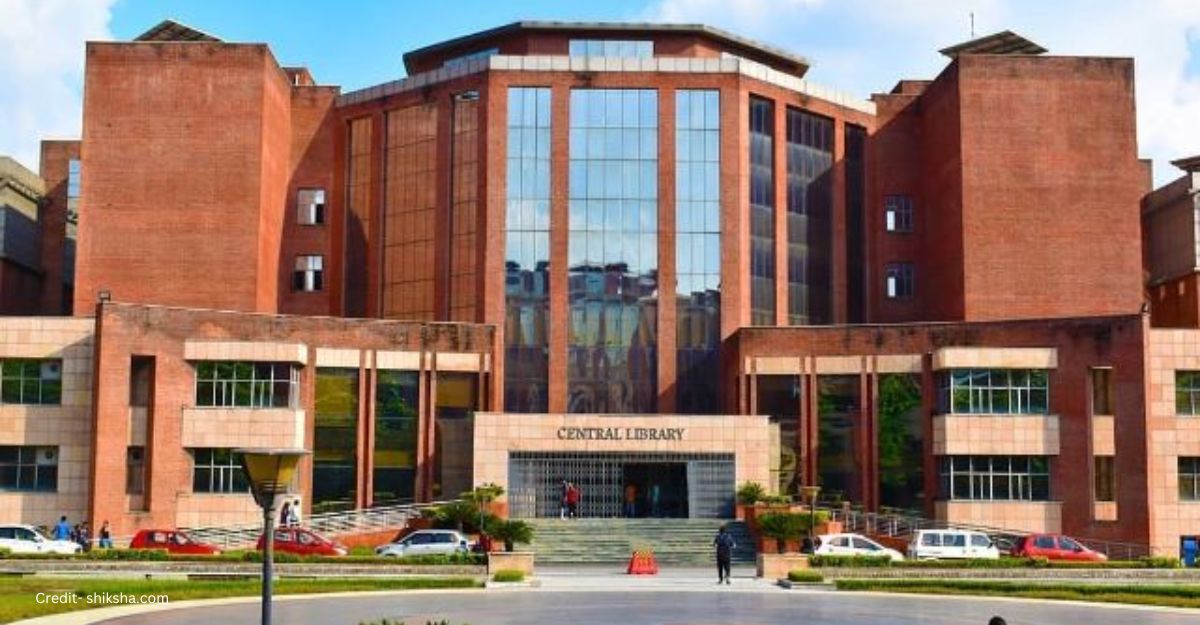 Amity University - BSc Biotechnology Colleges in India