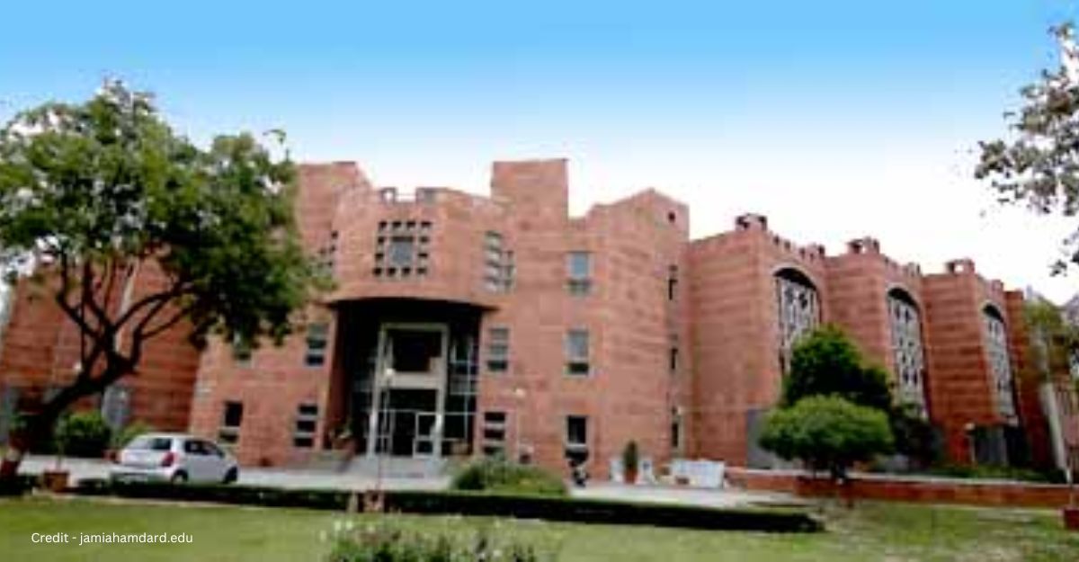 Jamia Hamdard- Biotechnology colleges in Delhi