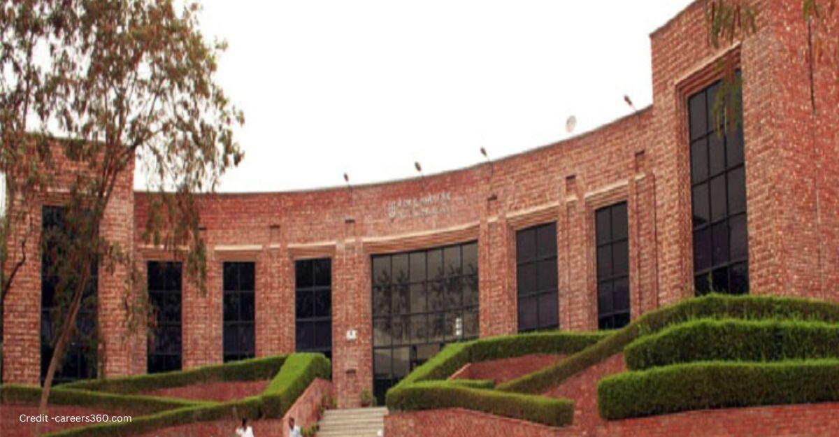 Jawaharlal Nehru University - Top MSc Biotechnology College