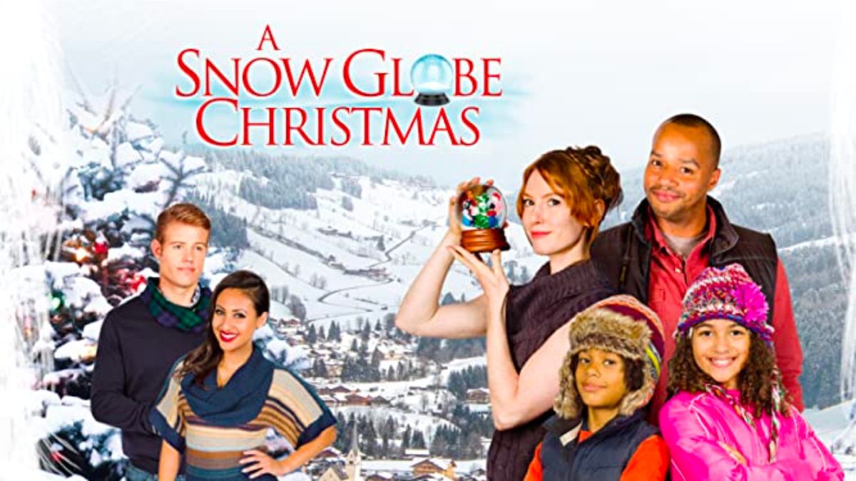 A Snow Globe Christmas (2014)