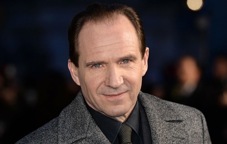 Ralph Fiennes Net worth Age height Movies family
